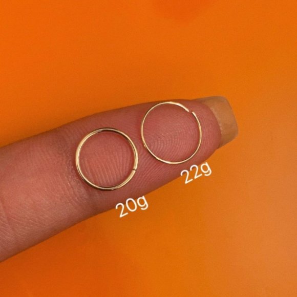 14kt Gold Minimalist Nose Hoop Made With 14kt Solid Gold - Picture 1 of 1
